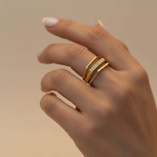 Geometrik Trio Yüzük - Altın kaplama, zirkon taşlı, ayarlanabilir modern üç katmanlı yüzük