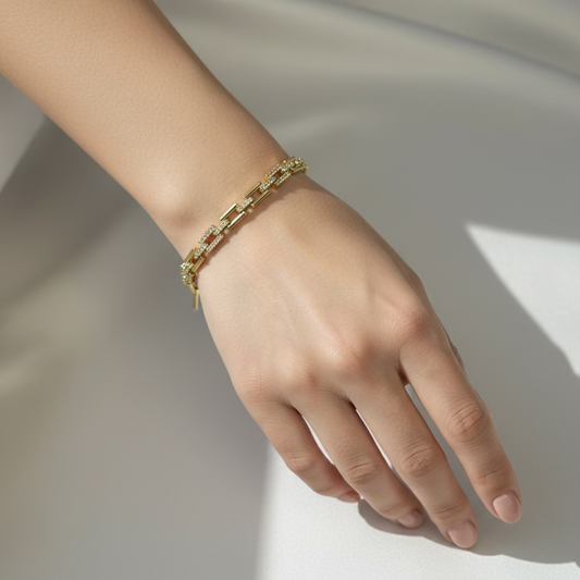 Zirkon Taşlı Dikdörtgen Link Gold Bileklik