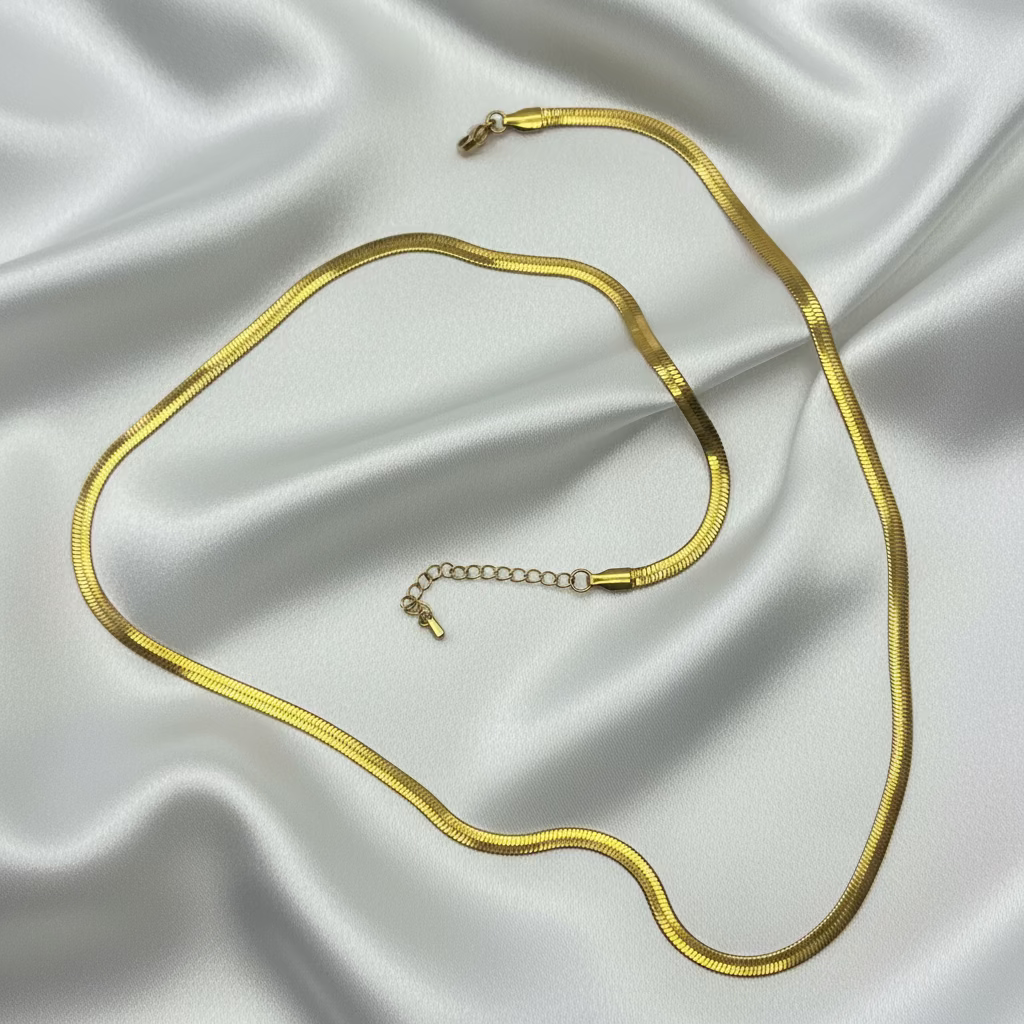 İtalyan Model Gold Yassı Zincir Kolye – SAVAYA zarif takı koleksiyonu
