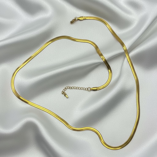 İtalyan Model Gold Yassı Zincir Kolye – SAVAYA zarif takı koleksiyonu